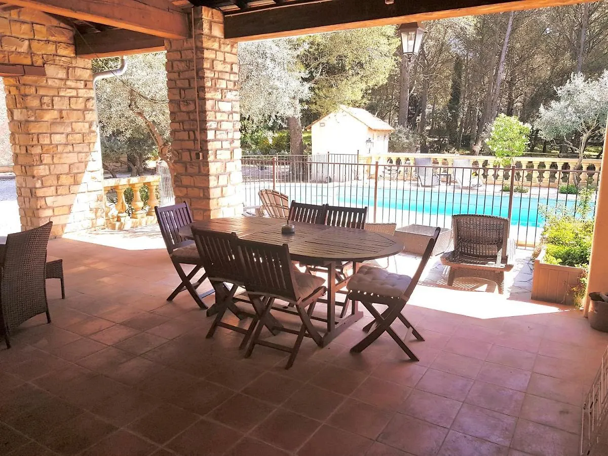 Le Domaine D'Alezen Villa Grans 0*,  France
