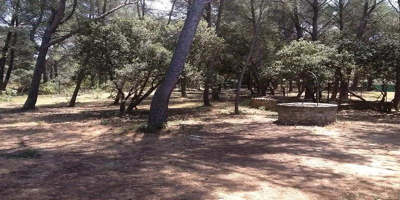 Le Domaine D'Alezen Villa Grans
