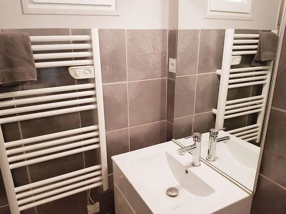 Holiday home Le Domaine D'Alezen Villa Grans