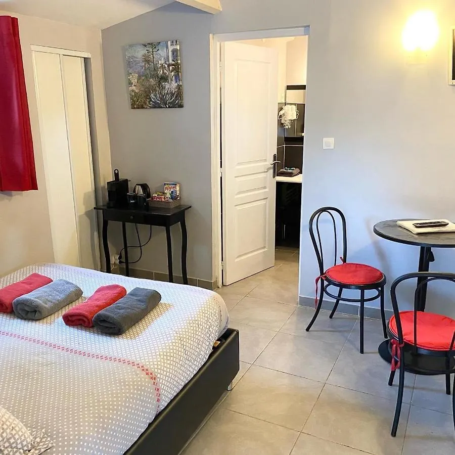 Le Domaine D'Alezen Villa Grans