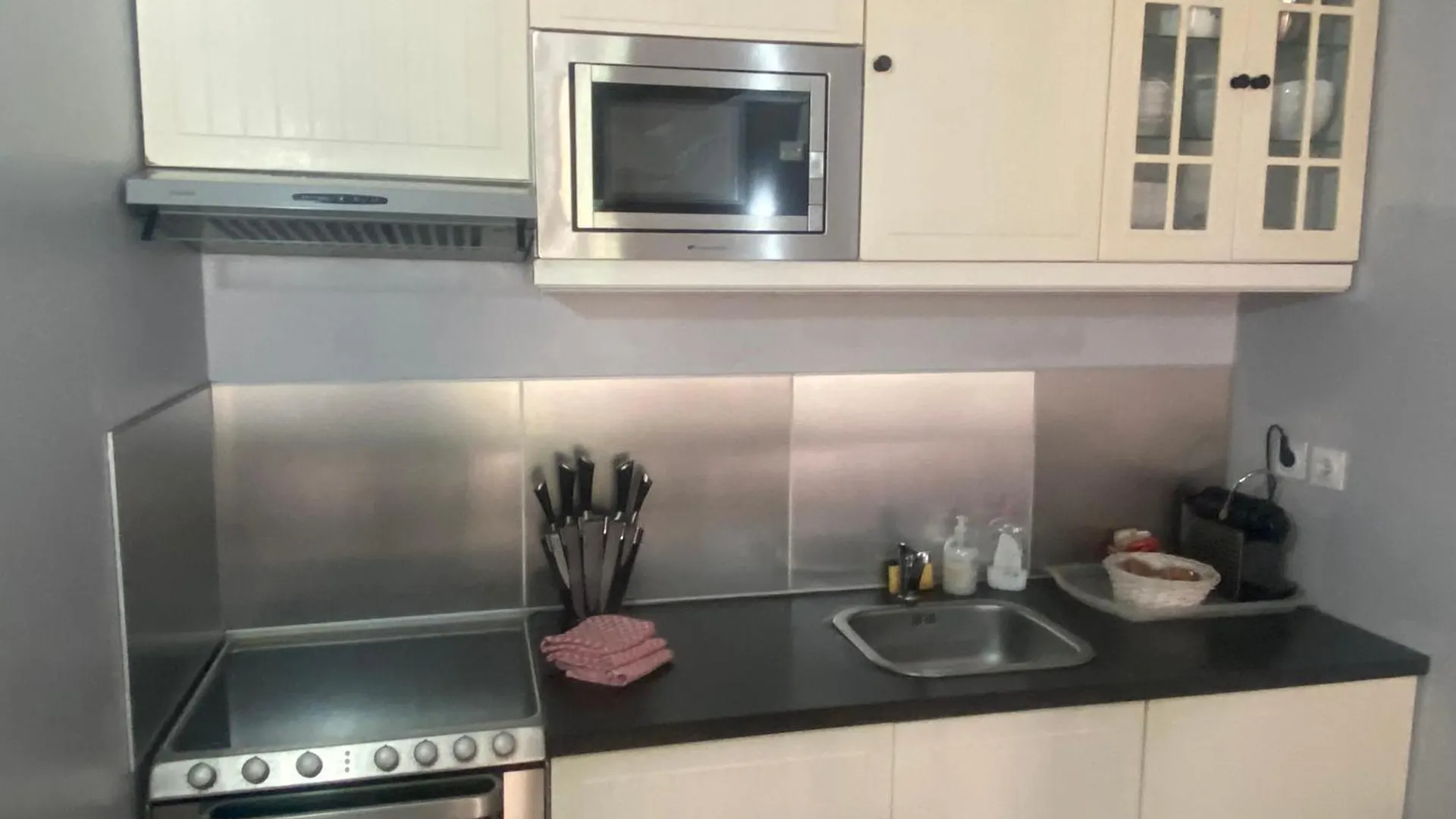 Holiday home Le Domaine D'Alezen Villa Grans