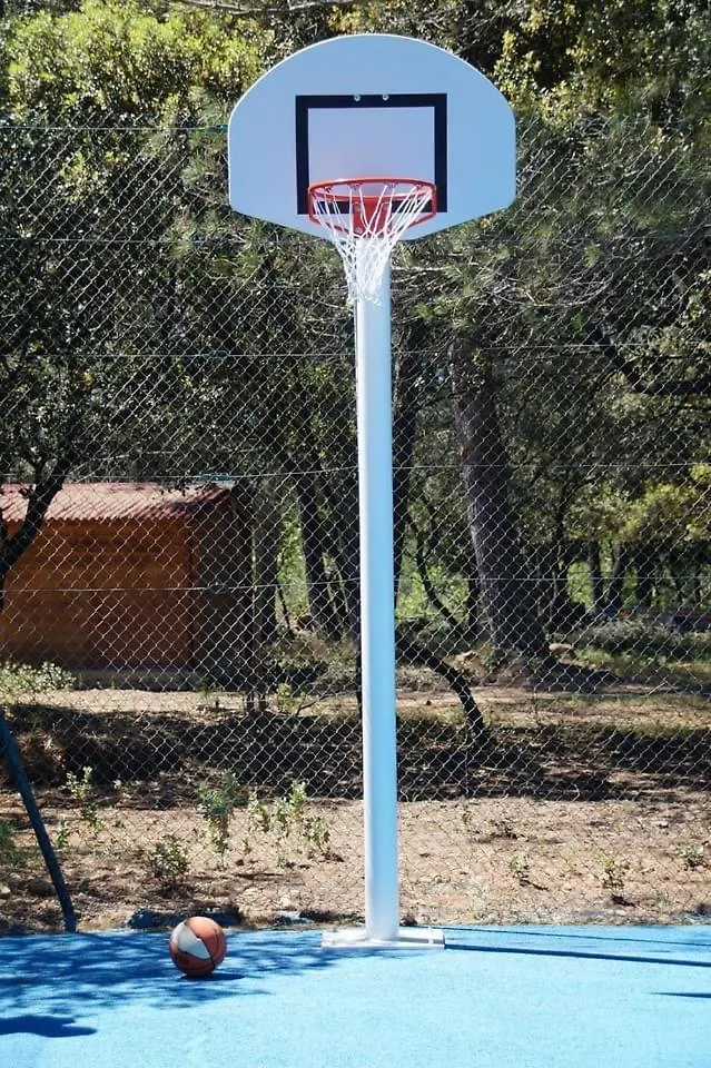 Holiday home Le Domaine D'Alezen Villa Grans