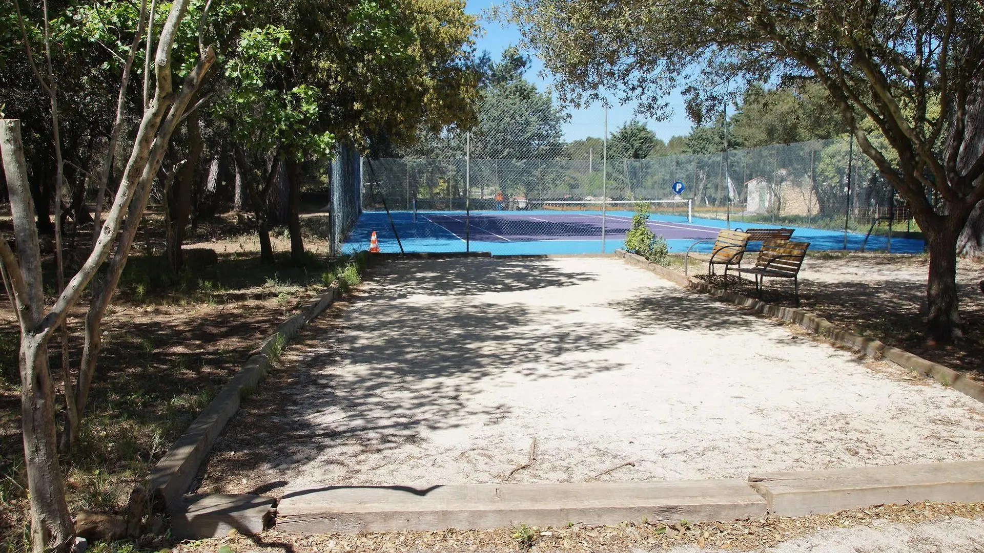 Le Domaine D'Alezen Villa Grans Holiday home