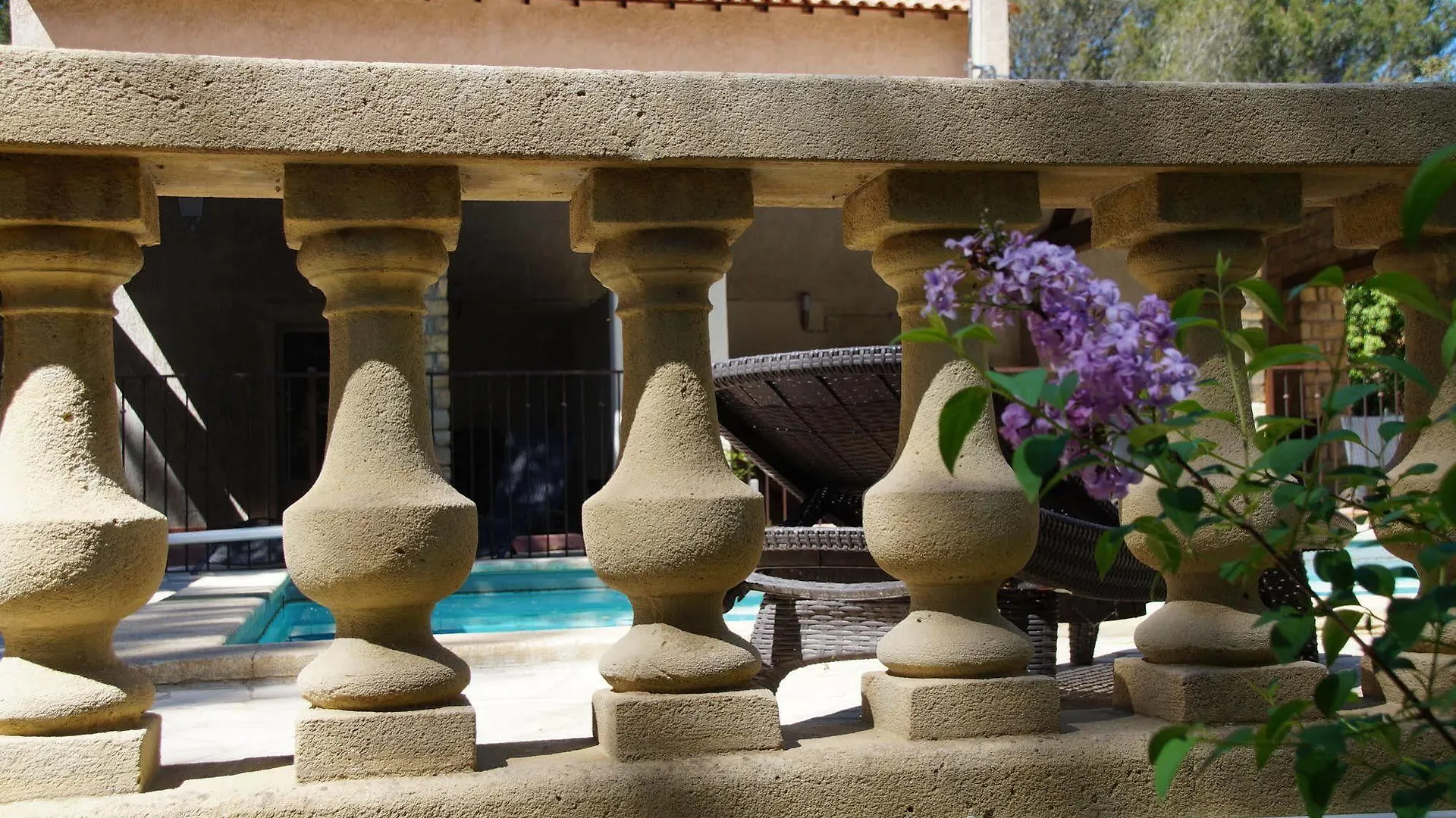 Le Domaine D'Alezen Villa Grans